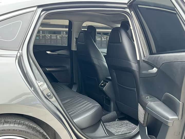 Changan Yida 2023 2023款 蓝鲸NE 1.5T GDI DCT旗舰型