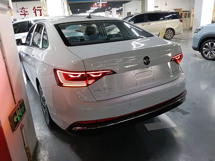 Volkswagen Sagitar L 2025 2025款 改款 300TSI DSG飞越版