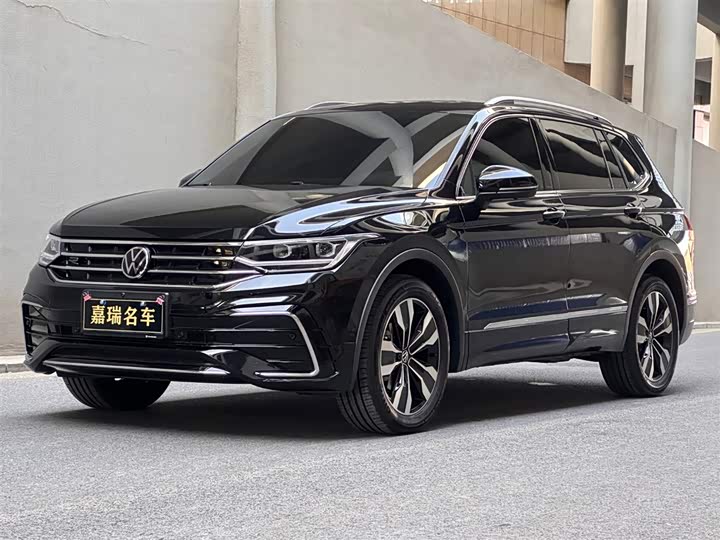Volkswagen Tiguan L Pro 2025 2025款 出众款 330TSI 自动两驱R-Line龙耀版