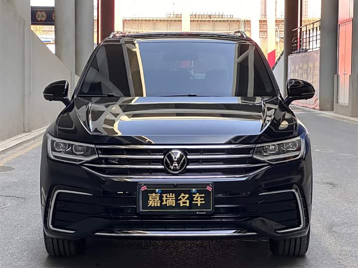 Volkswagen Tiguan L Pro 2025 2025款 出众款 330TSI 自动两驱R-Line龙耀版