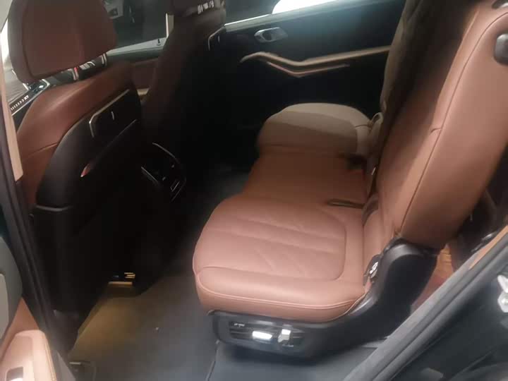 BMW X7 2023 2023款 xDrive40i 领先型豪华套装