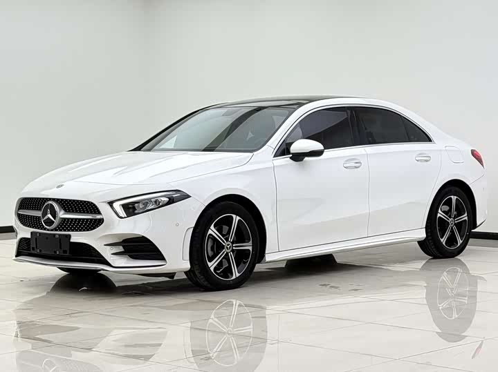Mercedes-Benz A-Class 2024 2024款 改款 A 200 L 时尚型