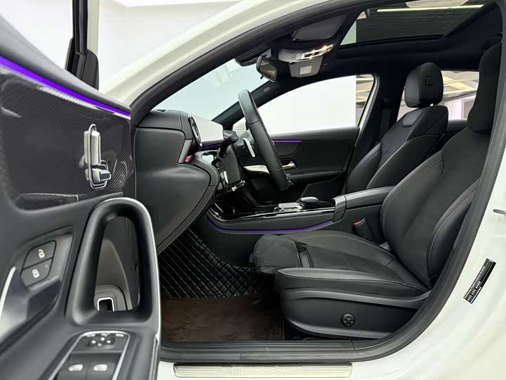 Mercedes-Benz A-Class 2024 2024款 改款 A 200 L 时尚型