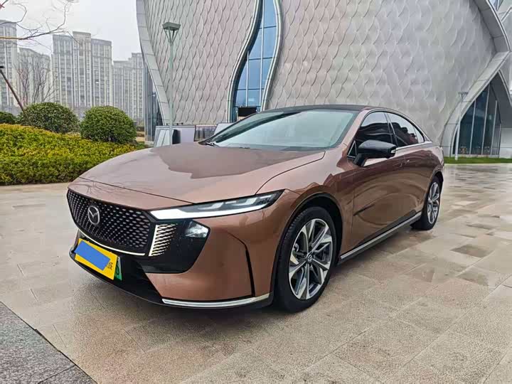 Mazda EZ-6 2025 2025款 增程200智尊运动版