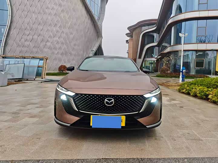 Mazda EZ-6 2025 2025款 增程200智尊运动版