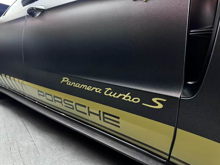 Porsche Panamera Hybrid 2023 2023款 Panamera Turbo S E-Hybrid 行政加长版 4.0T