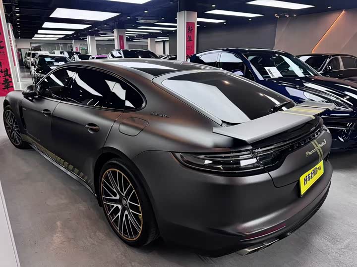 Porsche Panamera Hybrid 2023 2023款 Panamera Turbo S E-Hybrid 行政加长版 4.0T