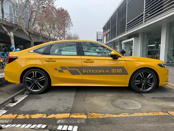 Honda Integra 2023 2023款 240TURBO CVT尊享版