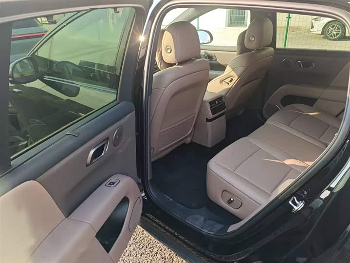 LiXiang i6 2025 2025款 两驱标准版