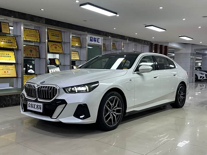BMW i5 2024 2024款 eDrive 35L M运动套装