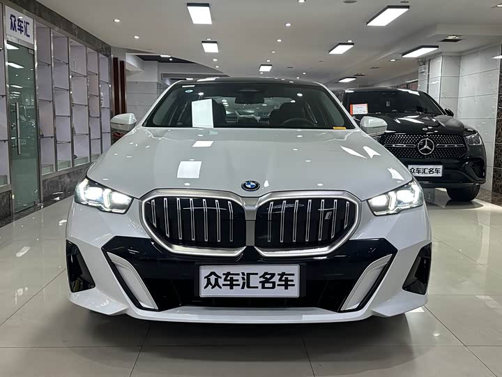 BMW i5 2024 2024款 eDrive 35L M运动套装
