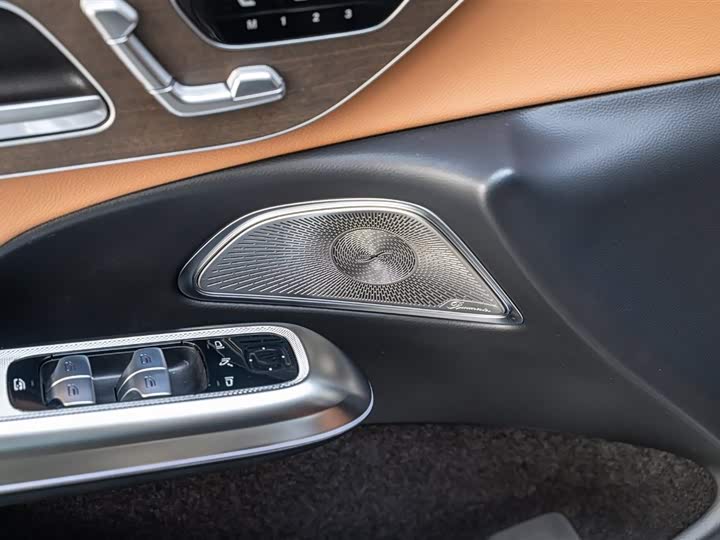 Mercedes-Benz E-Class 2025 2025款 E 300 L 豪华型