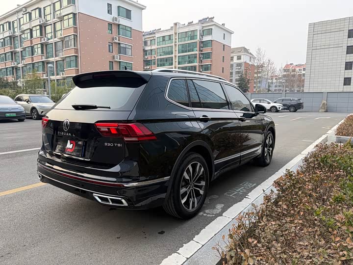 Volkswagen Tiguan L Pro 2025 2025款 出众款 330TSI 自动两驱R-Line龙耀版