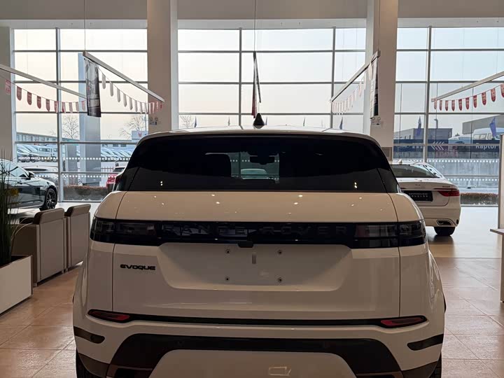 2026 Land Rover Range Rover Evoque L