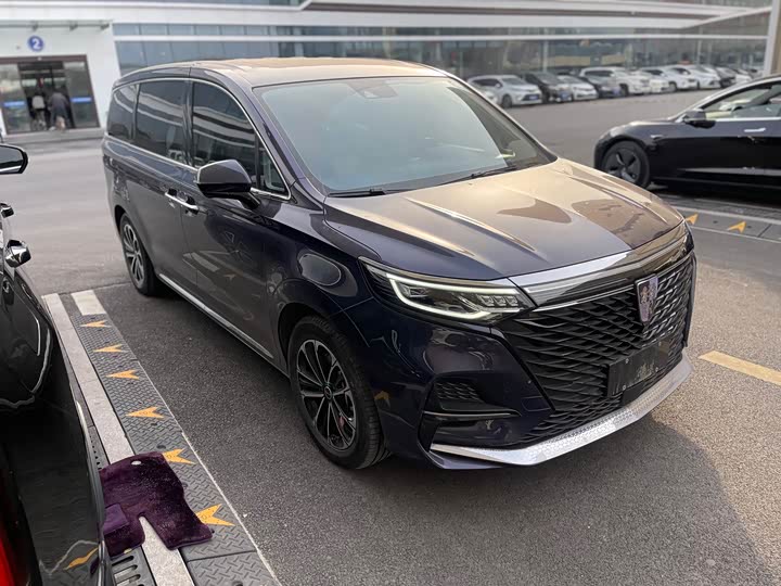 Roewe iMax 8 2022 2022款 400TGI 尊荣版