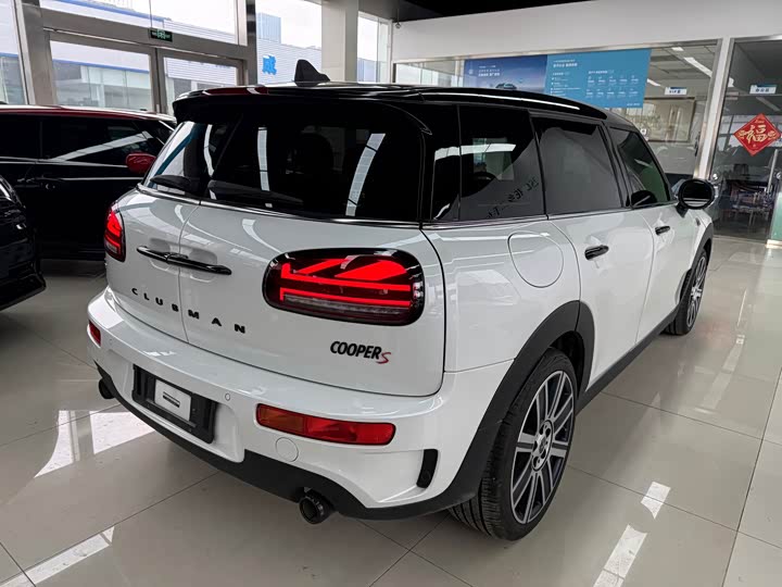 Mini Clubman 2023 2023款 改款 2.0T COOPER S 鉴赏家