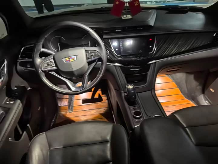 Cadillac XT6 2022 2022款 2.0T 六座四驱豪华120周年限量版