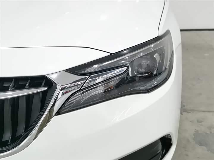 Buick GL6 2021 2021款 323T 轻混动互联豪华型