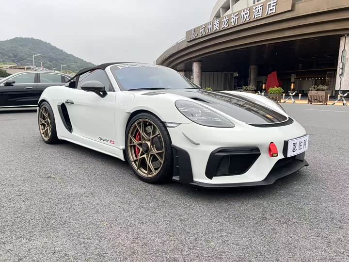 2023 Porsche 718