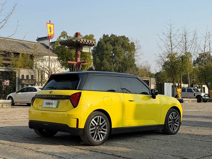 Mini Cooper 2024 2024款 456km COOPER E 经典派