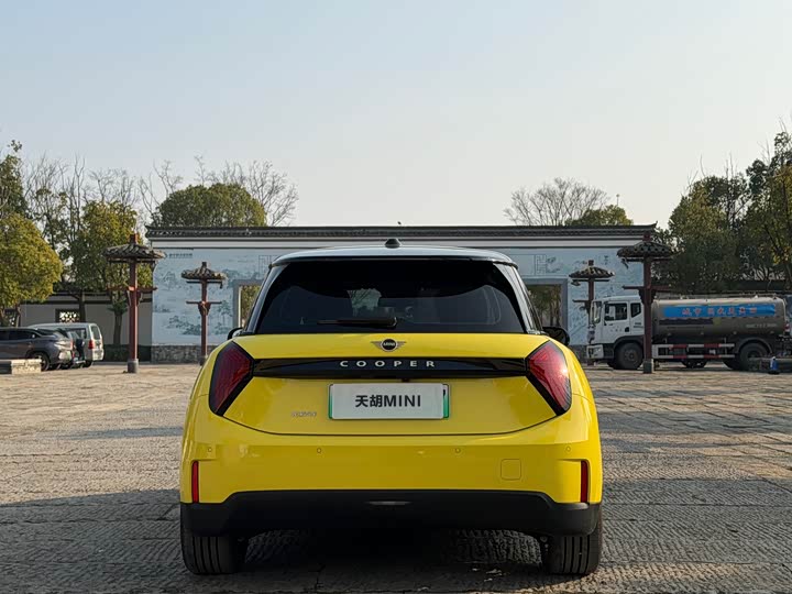 Mini Cooper 2024 2024款 456km COOPER E 经典派