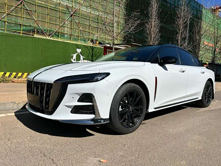 2025 Hongqi H6