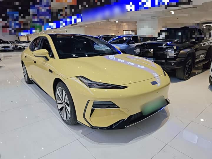 Geely Galaxy E8 2024 2024款 665km 后驱星舰 远航版