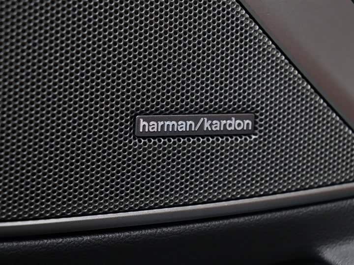 BMW M3 2023 2023款 M3四门轿车 雷霆版