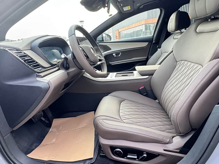 BYD Han 2025 2025款 DM-i 智驾版 245KM尊贵型