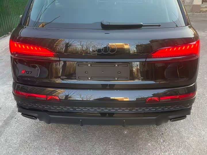 Audi Q7 2025 2025款 55 TFSI quattro S line黑武士型