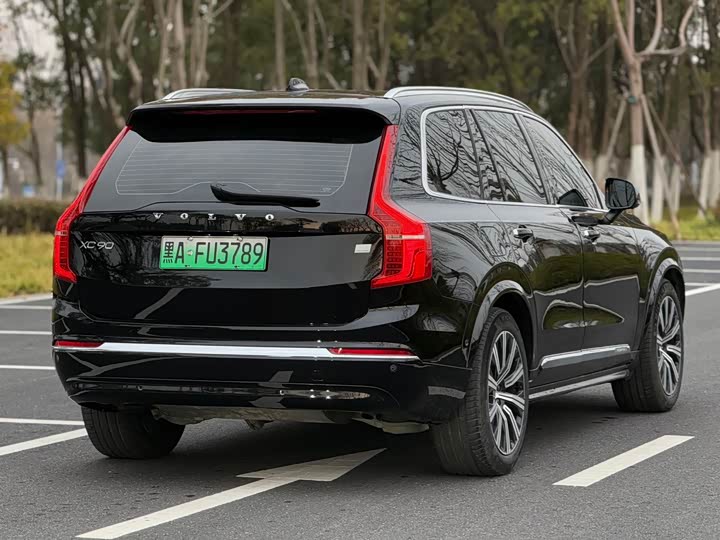 Volvo XC90 Hybrid 2024 2024款 T8 智尊豪华版 7座