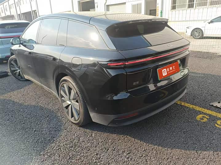 LiXiang i6 2025 2025款 两驱标准版