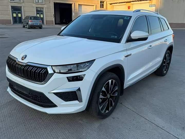 Skoda Kodiaq 2022 2022款 改款 TSI330 5座两驱奢享版
