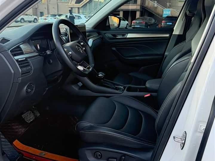 Skoda Kodiaq 2022 2022款 改款 TSI330 5座两驱奢享版