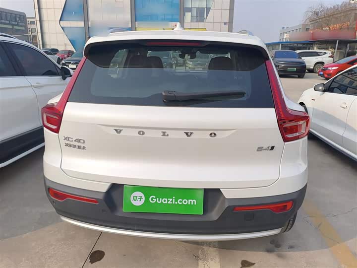 Volvo XC40 2024 2024款 B4 四驱智远豪华版