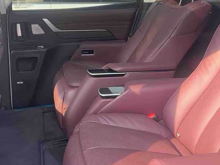 Buick GL8 Century 2025 2025款 2.0T 七座蕴世版