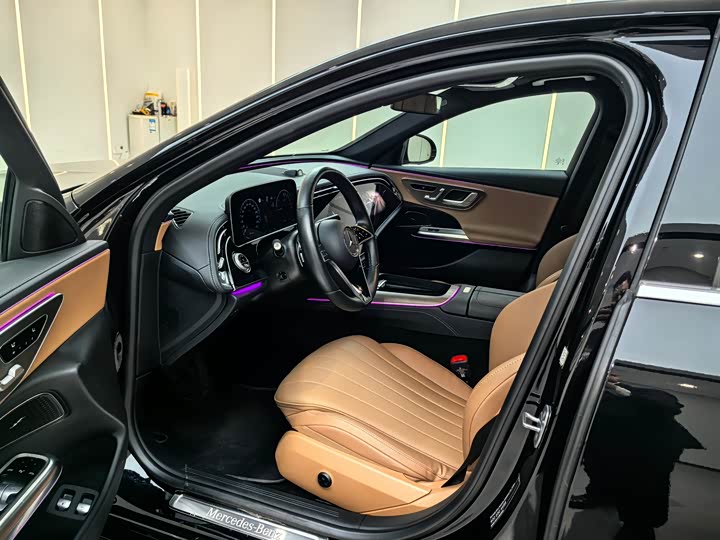 Mercedes-Benz E-Class Hybrid 2024 2024款 E 350 e L 插电式混合动力轿车