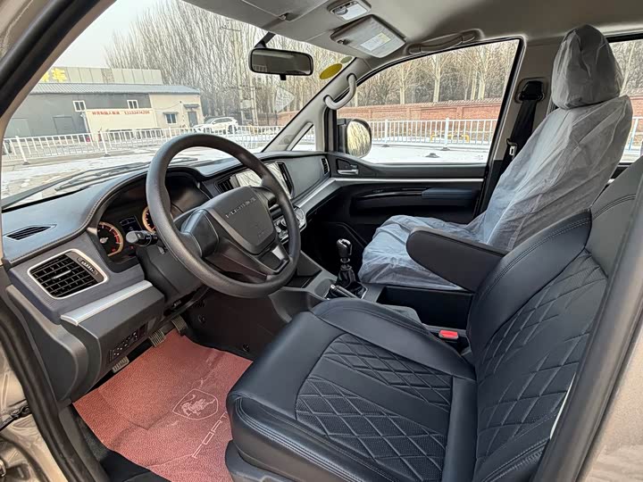 Dongfeng Forthing Lingzhi M5 2025 2025款 M5 1.5T 长轴舒适型 9座