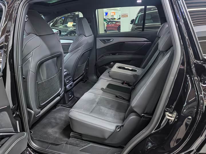 Audi Q5 e-tron 2023 2023款 40 e-tron 星耀型 锦衣套装