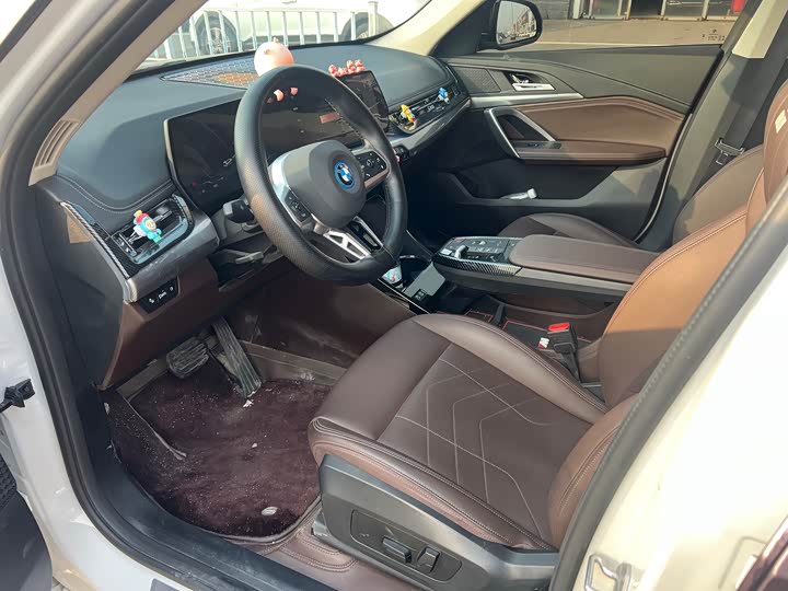 BMW iX1 2025 2025款 eDrive25L M运动套装