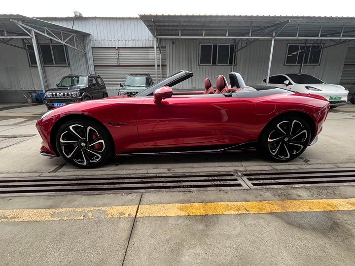 MG Motor Cyberster 2024 2024款 520km 传奇四驱版