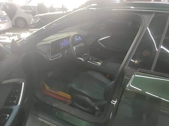 MG Motor 7 2025 2025款 2.0T Trophy+ 超级运动版