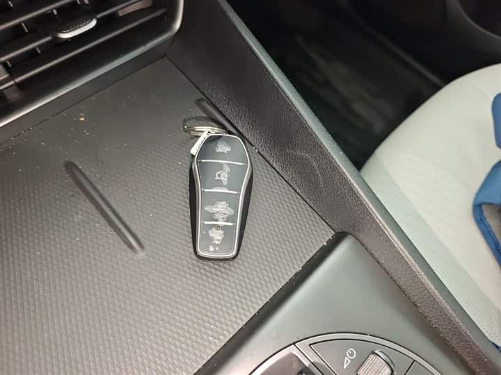 BYD Seal 05 DM-i Hybrid 2025 2025款 DM-i 智驾版 120KM旗舰型