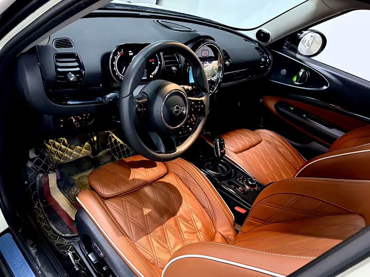 Mini Clubman 2023 2023款 2.0T COOPER S 鉴赏家