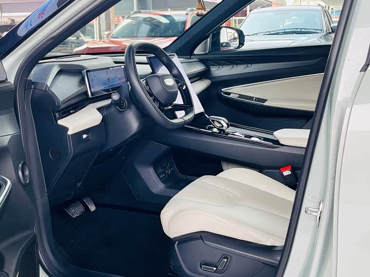 Geely Atlas 2023 2023款 博越COOL 1.5TD 智尊型