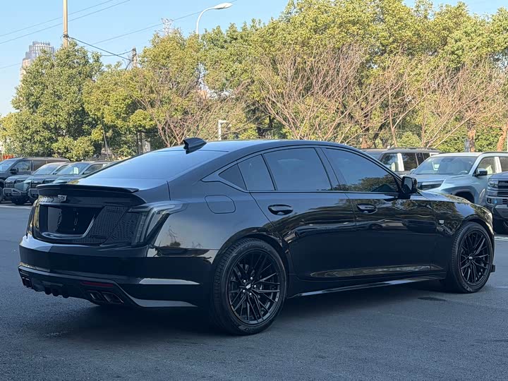 Cadillac CT5 2025 2025款 28T 城市风尚版