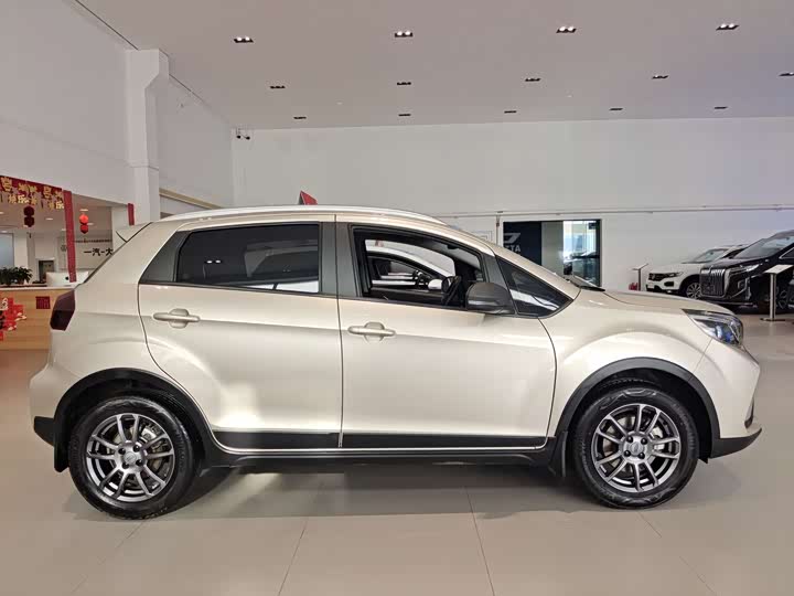 Geely Vision X3 2021 2021款 PRO 1.5L CVT尊贵型