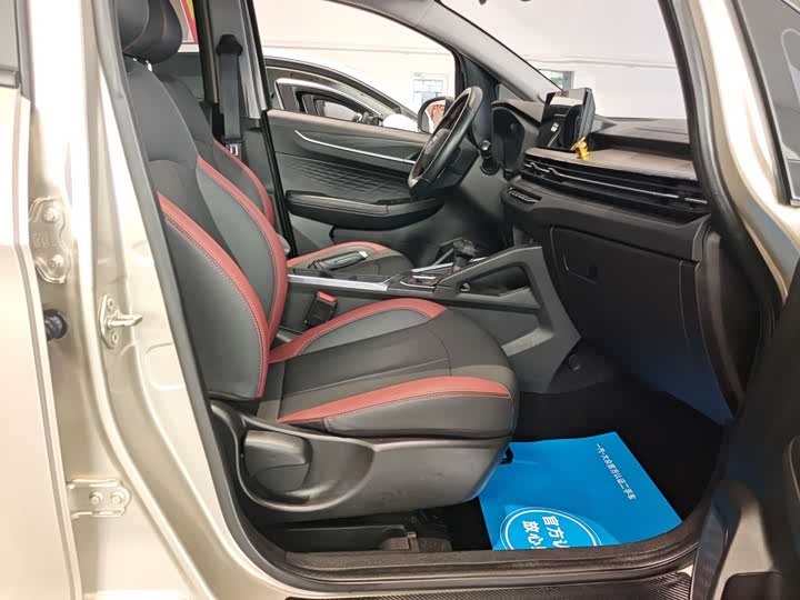 Geely Vision X3 2021 2021款 PRO 1.5L CVT尊贵型