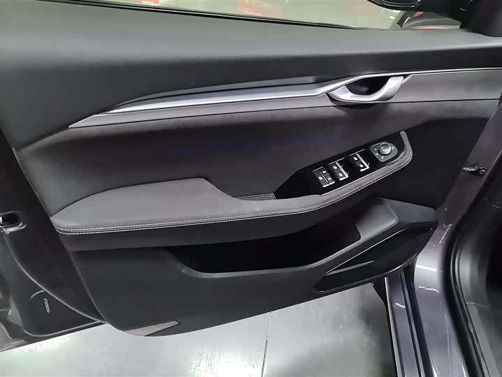 Geely Preface 2025 2025款 东方曜 2.0TD 望月版