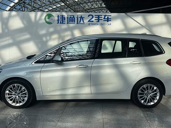 BMW 2 Series Gran Tourer 2018 2018款 220i 领先型